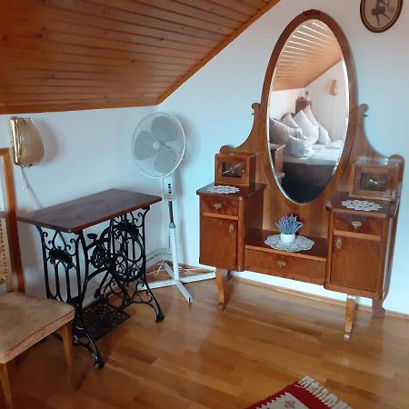 Miklai Haz Apartment Szigliget Bagian luar foto