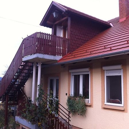 Miklai Haz Apartment Szigliget Bagian luar foto