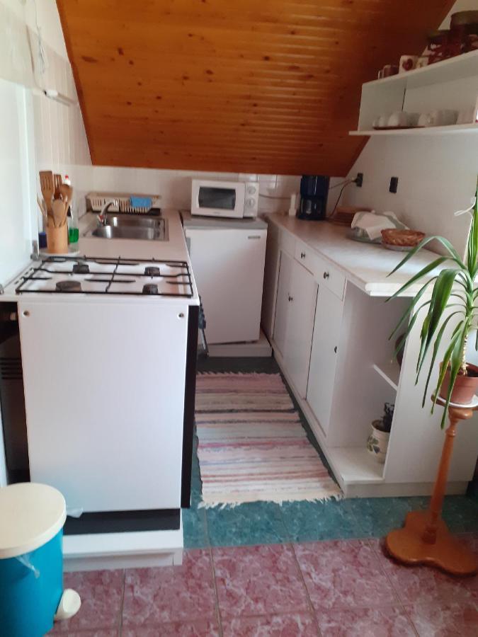 Miklai Haz Apartment Szigliget Bagian luar foto