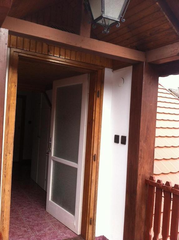 Miklai Haz Apartment Szigliget Bagian luar foto